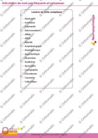 Articulation de mots peu fréquents et complexes